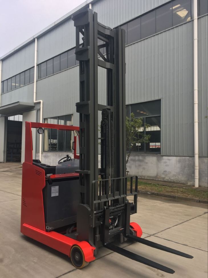 1600kg 横向き着席電動リーチトラック INDUSTRIAL