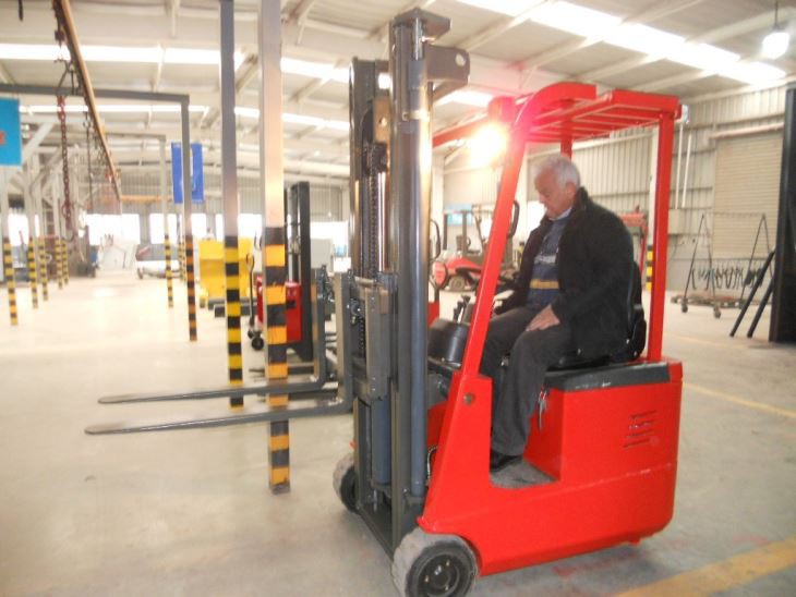 Electric Forklift With 3 Wheel Europe AC Mortor