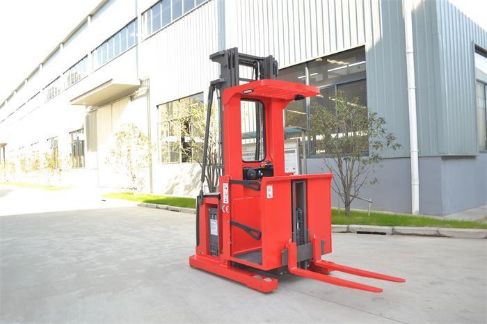 Self Propelled Order Picker Electric Forklift Truck