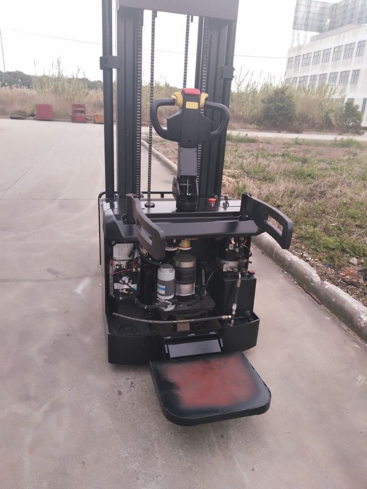 フォークリフトスタッカーの倉庫TB20電動パレットスタッカーTranspaleta