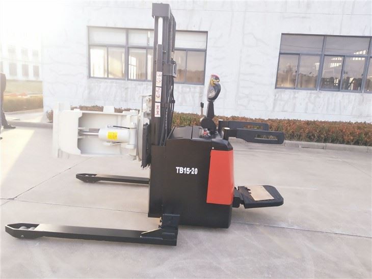 2 tons 1.6 meters Paper Roll Electric Stacker For 220-1300 mm 