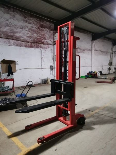Manual Stacker