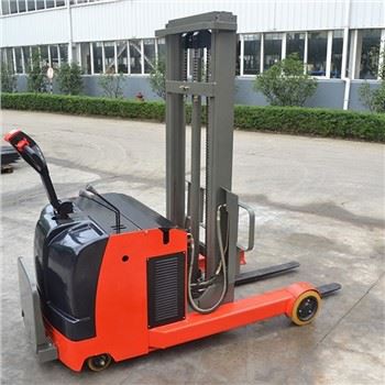 ハンドル式トリプレックスマスト 1500kg 1.5-4.5m 電動リーチスタッカー