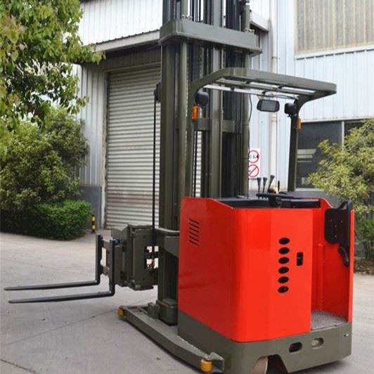 China Three Way Stacker