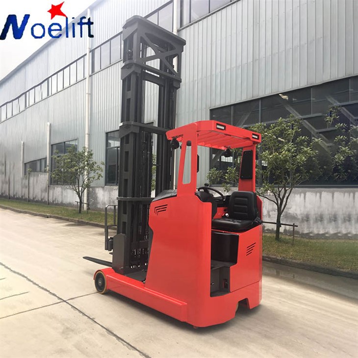 Station Driving Pedal Adopts Shock Absorption Design Electric Reach Truck